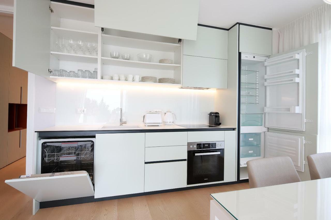 Stylish Apartment 100 M From The Beach Opatija Exterior photo